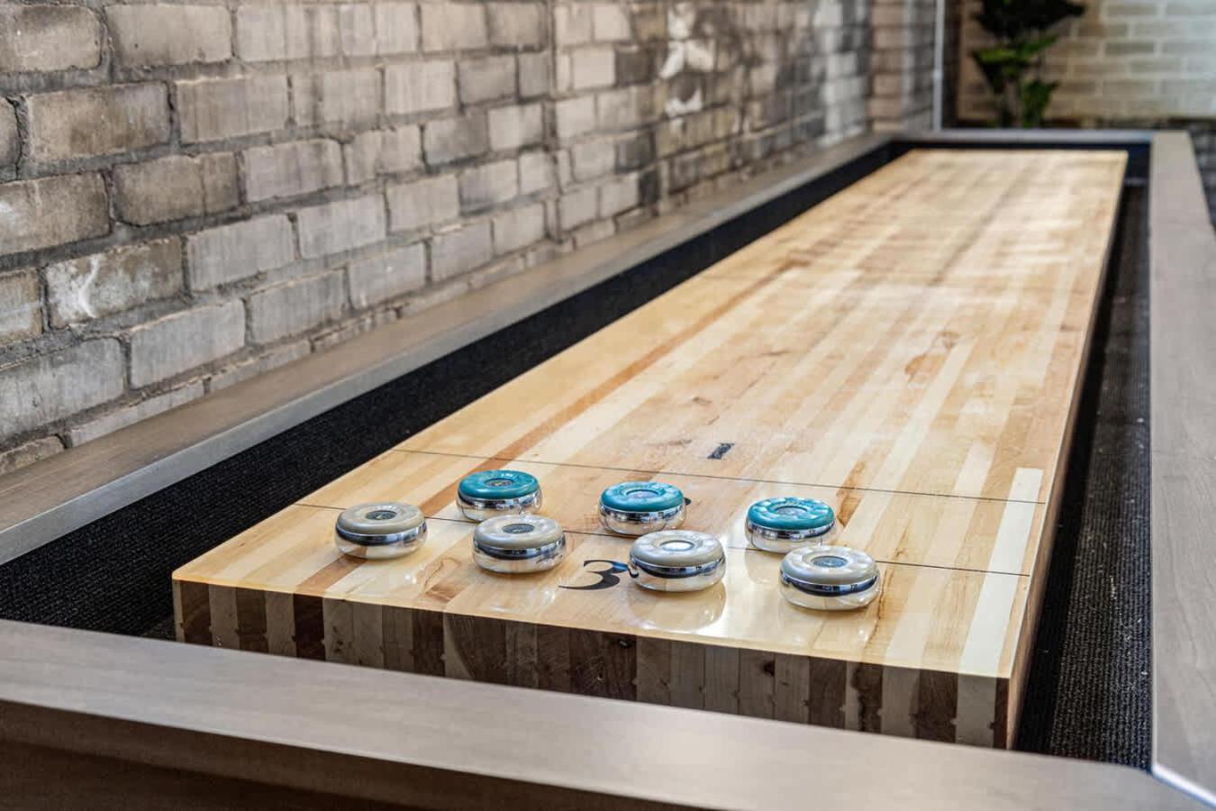 Cozysuites Nlg With Pool Bowling Alley Sauna #10 * Minneapolis